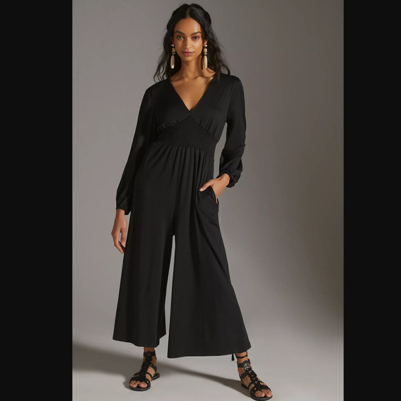 Anthropologie Pants - Anthropologie Hutch Wide-Leg V-Neck Jumpsuit - New Medium